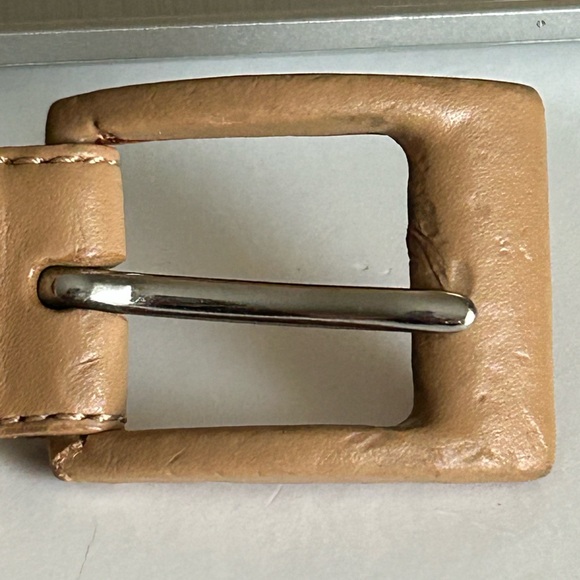 Lauren Ralph Lauren Tan Leather Belt - Picture 9 of 10